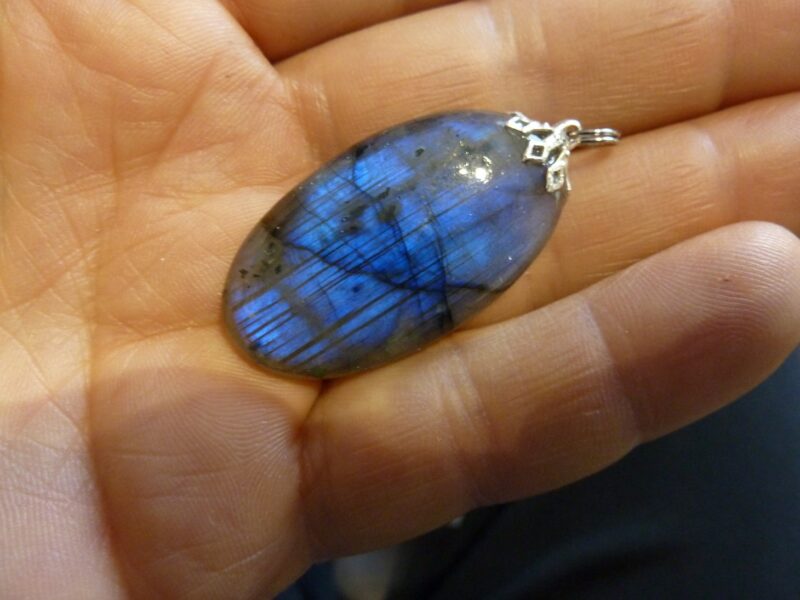 PENDENTIF PROTECTION EN LABRADORITE ref 3904