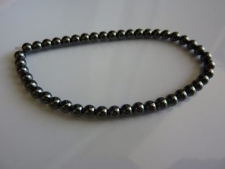 Bracelet en hématite perles rondes 4 mm