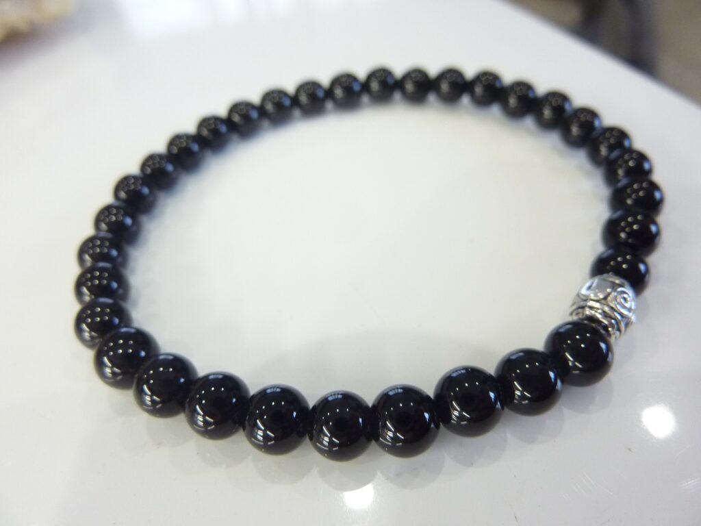 Bracelet tourmaline noire perles rondes 6 mm