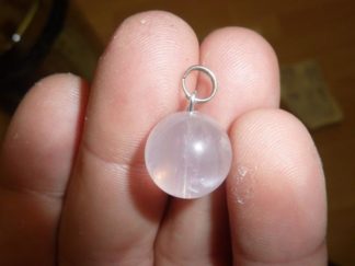 Pendentif en pierres naturelles quartz rose perle ronde 1,4cm