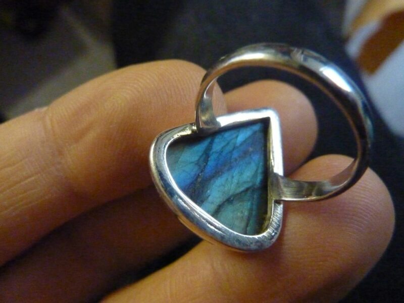 BAGUE EN LABRADORITE BRUT & ARGENT 925 TAILLE 54 ref 0137