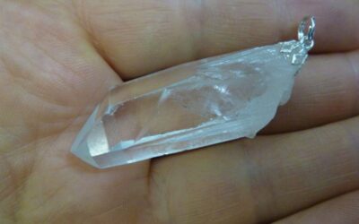 Propriétés et vertus du cristal de roche quartz et achat