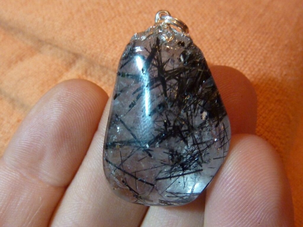 MASSIF PENDENTIF QUARTZ TOURMALINE NOIRE 2797