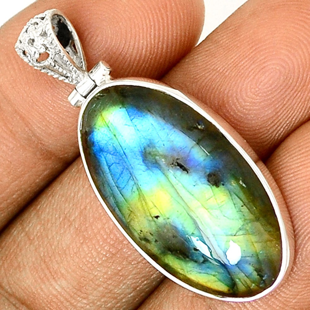Collier labradorite pendentif véritable pierre naturelle protection mauvais oeil