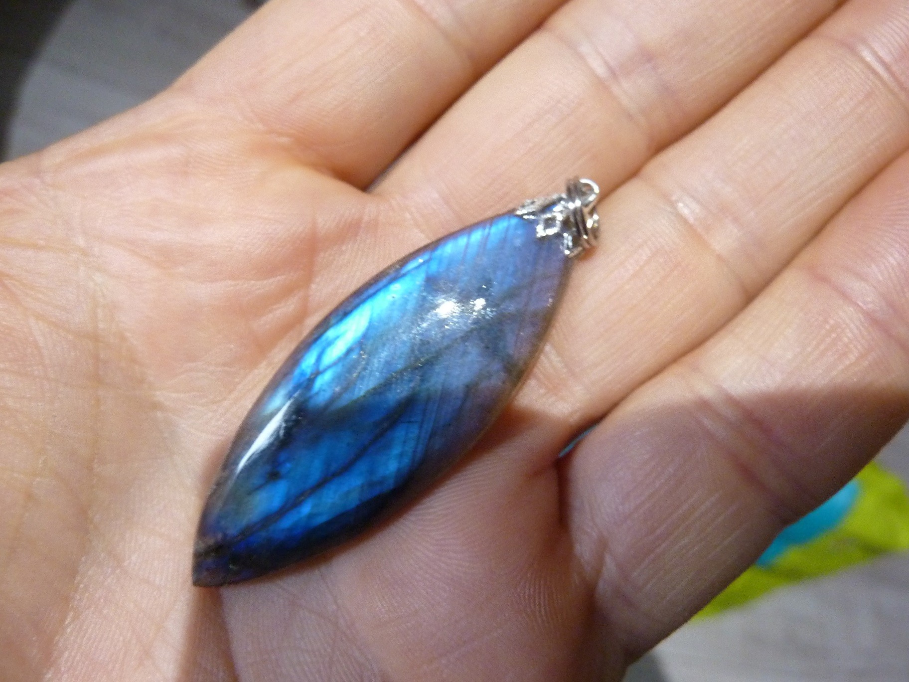 PENDENTIF PROTECTION LABRADORITE REF 0155