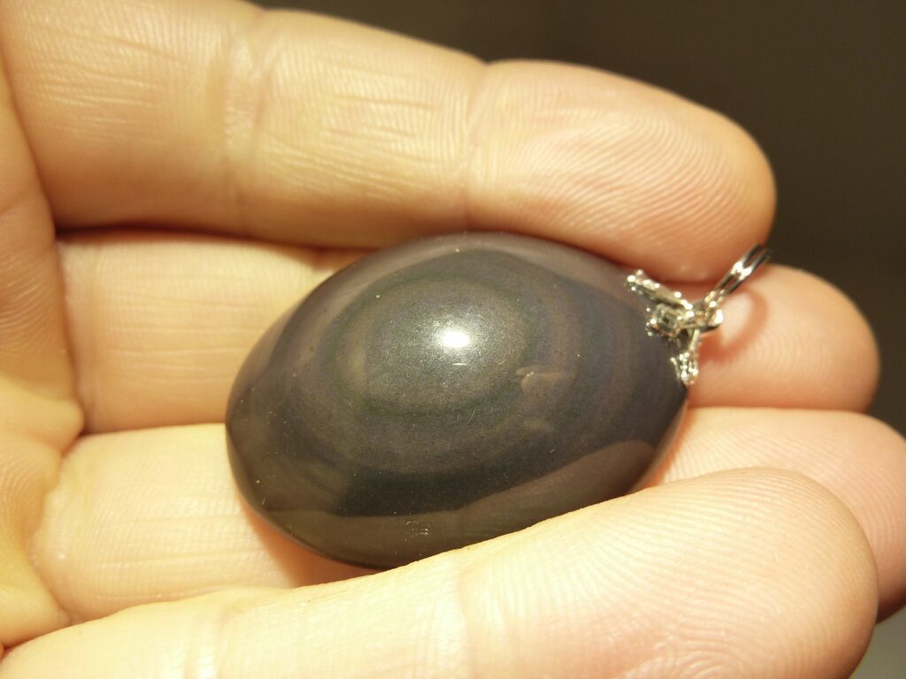 Pendentif protection Obsidiene oeil celeste ref 4952 °