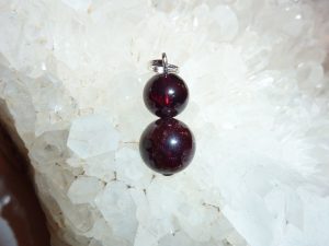 PENDENTIF GRENAT ALMANDIN
