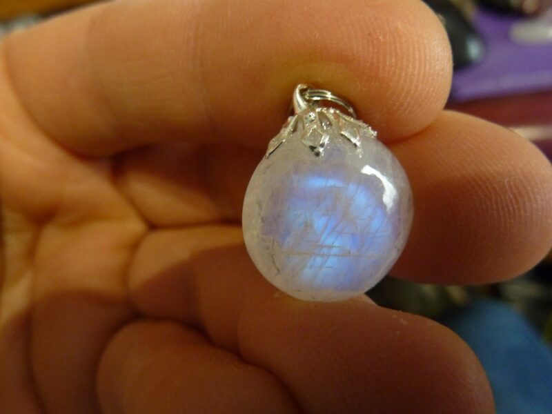 Pendentif Pierre de lune Quiétude et intuition ref 6726 – Image 4