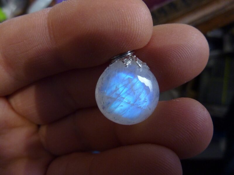 Pendentif Pierre de lune Quiétude et intuition ref 6726