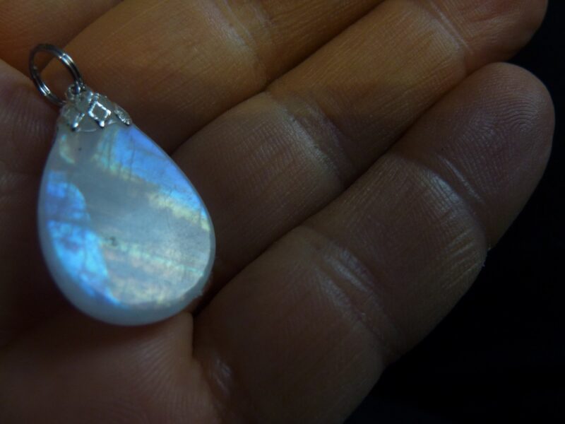 Pendentif Pierre de lune Quiétude et intuition ref 6859 – Image 4
