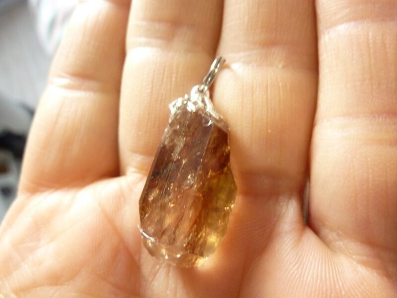 SUBLIME PENDENTIF TOPAZE IMPERIALE GEMME 7,8 GR 39 CARATS TRES RARE ref 5244