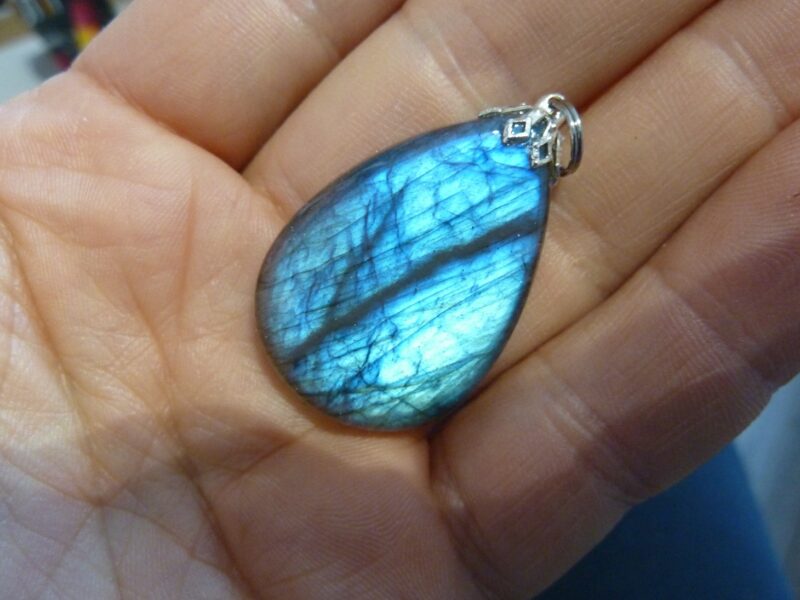 PENDENTIF PROTECTION EN LABRADORITE ref 4524