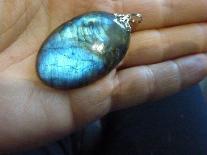 PENDENTIF PROTECTION EN LABRADORITE ref 0434