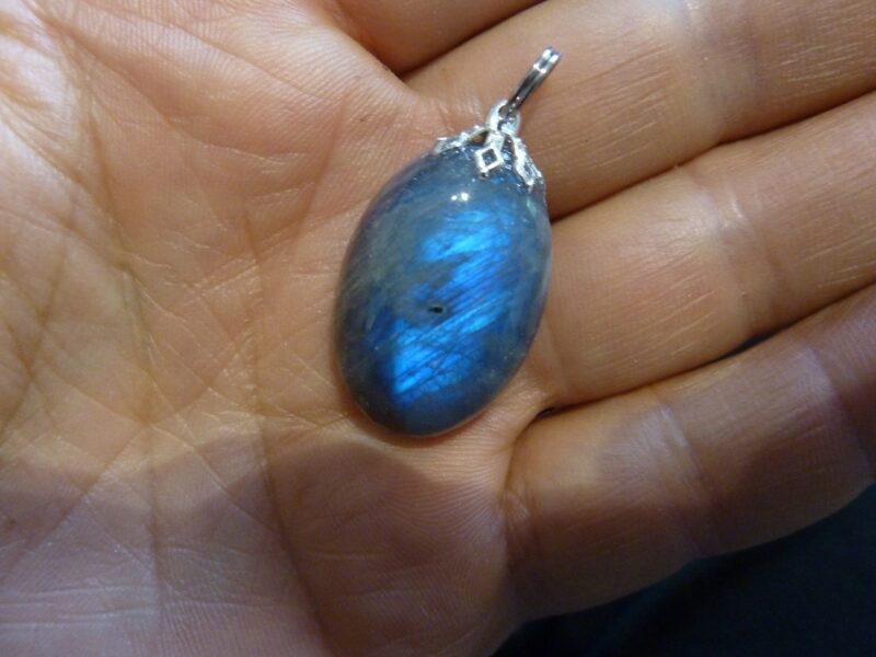 PENDENTIF PROTECTION EN LABRADORITE ref 9088