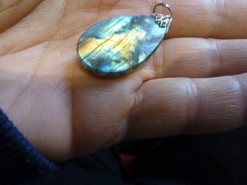 PENDENTIF PROTECTION EN LABRADORITE ref 0671 – Image 3