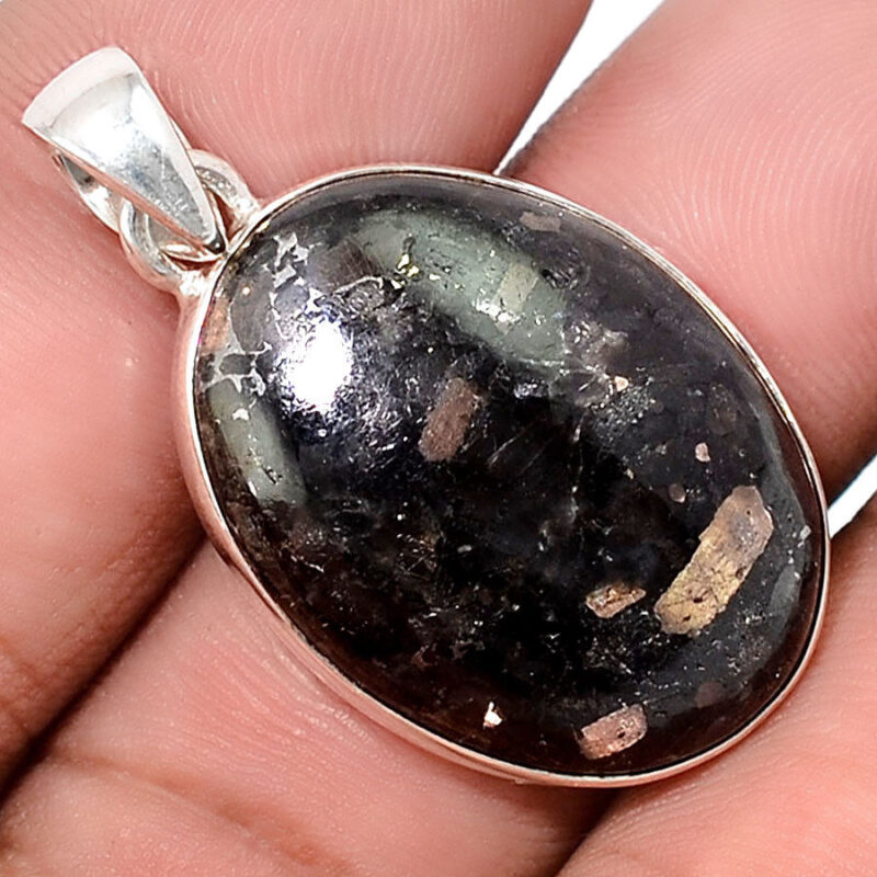 Pendentif Nuummite Véritable monture argent 925 Rare ref 0153