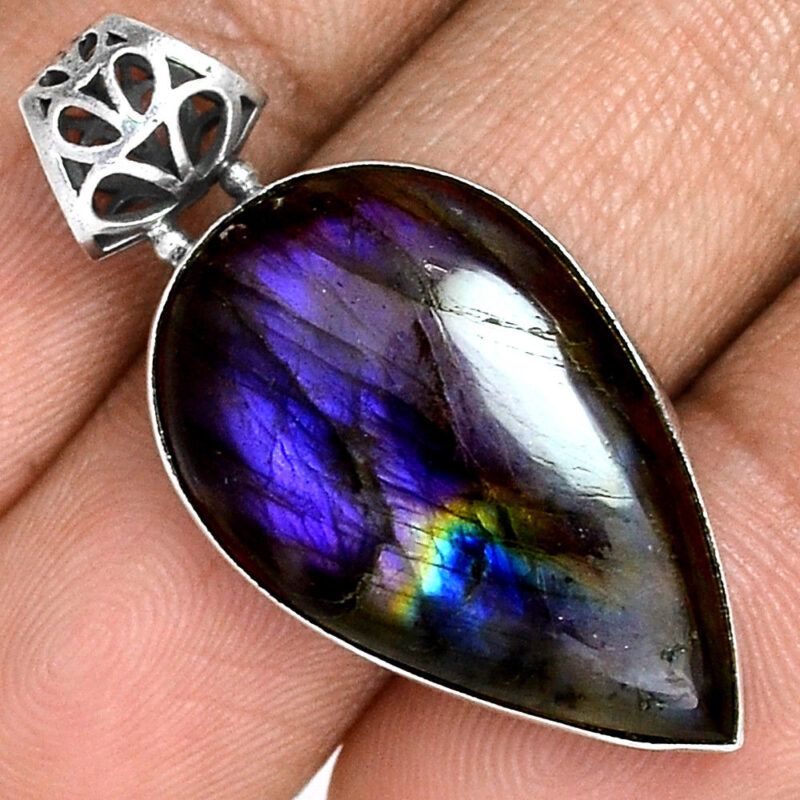 Pendentif protection labradorite violet très rare! Monture argent 925 ref 7172