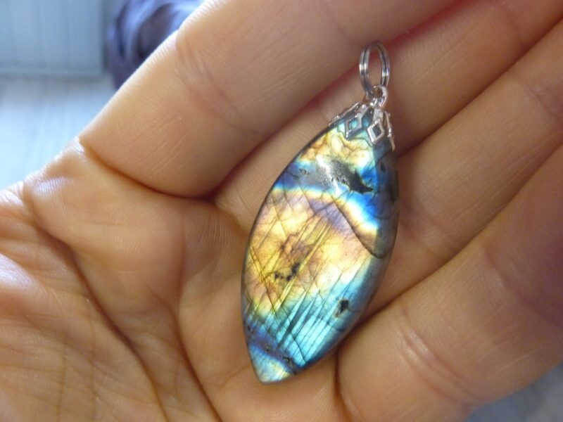 Pendentif protection labradorite ref 0832 – Image 2