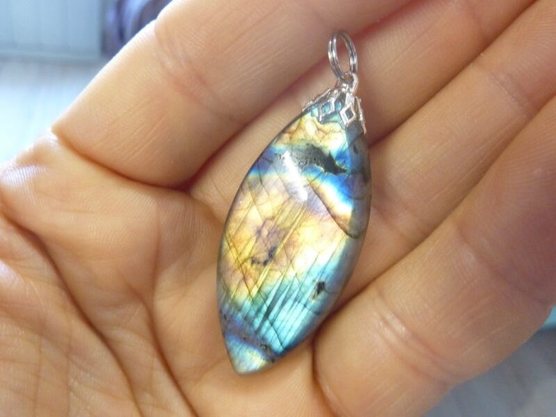 Pendentif protection labradorite ref 0832 – Image 3