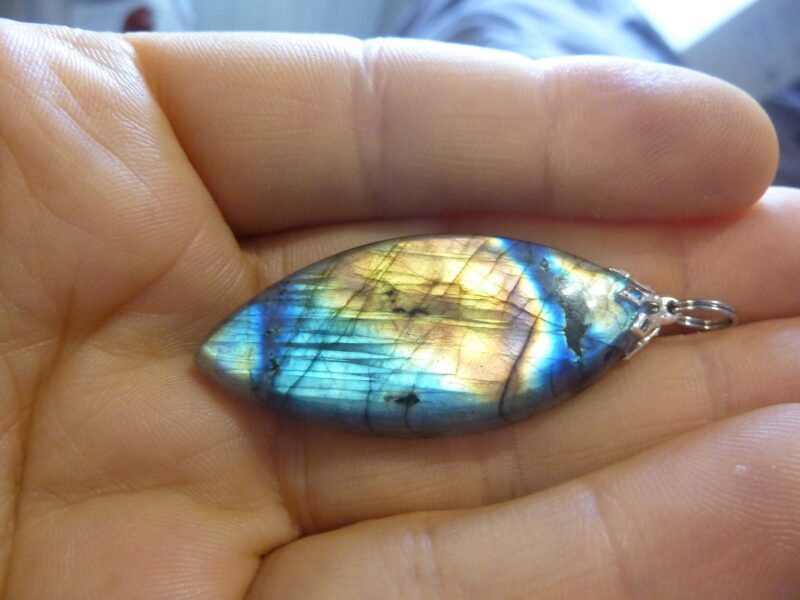 Pendentif protection labradorite ref 0832