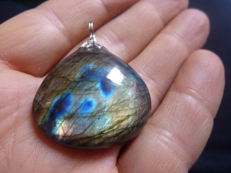 Pendentif protection labradorite ref 9902
