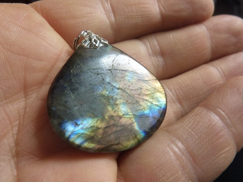 Pendentif protection labradorite ref 9902 – Image 2