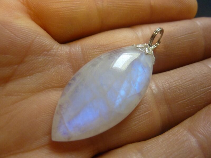 PENDENTIF PIERRE DE LUNE GEMME AAA+ ref 2508 – Image 2