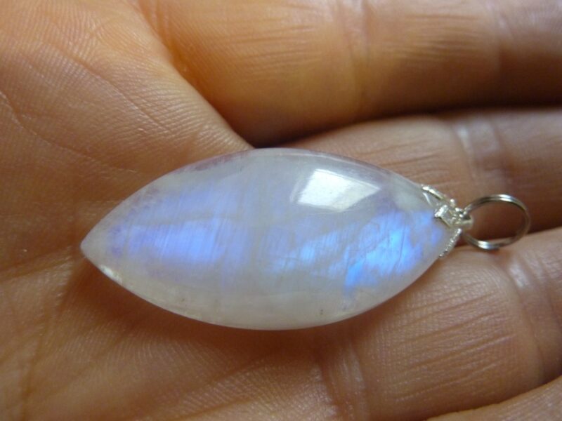 PENDENTIF PIERRE DE LUNE GEMME AAA+ ref 2508