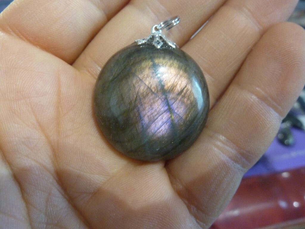 Pendentif protection labradorite violet très rare! ref 6358