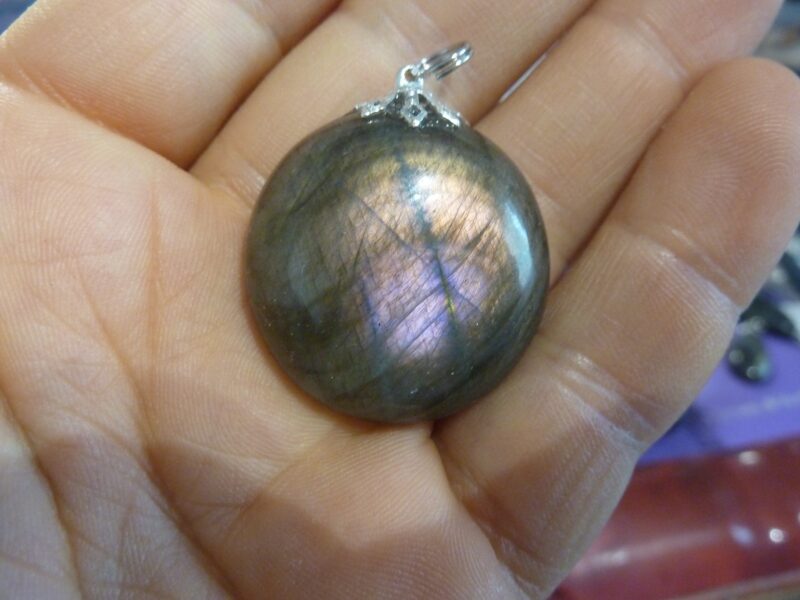 Pendentif protection labradorite violet très rare! ref 6358