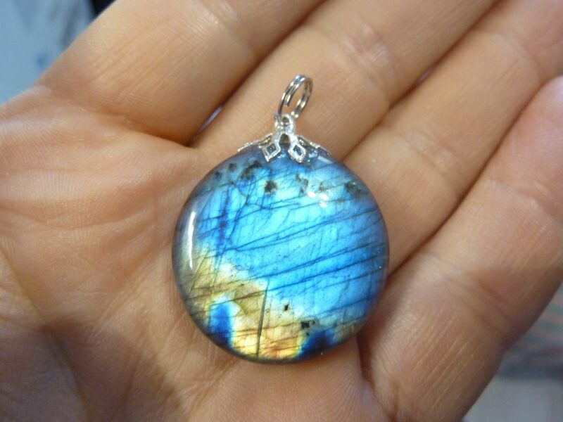 Pendentif protection labradorite ref 6523 – Image 2