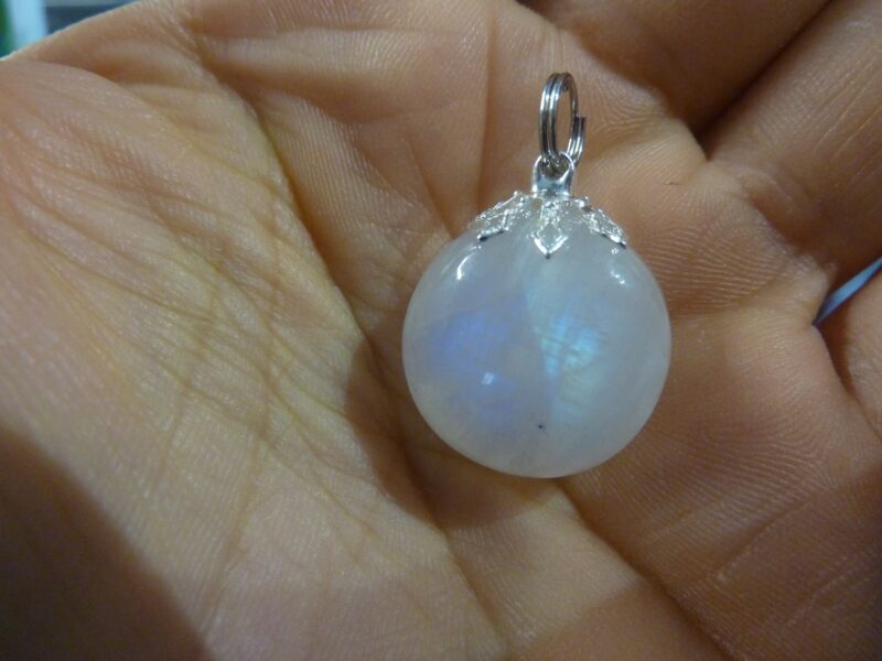 PENDENTIF PIERRE DE LUNE GEMME AAA+ ref 0995