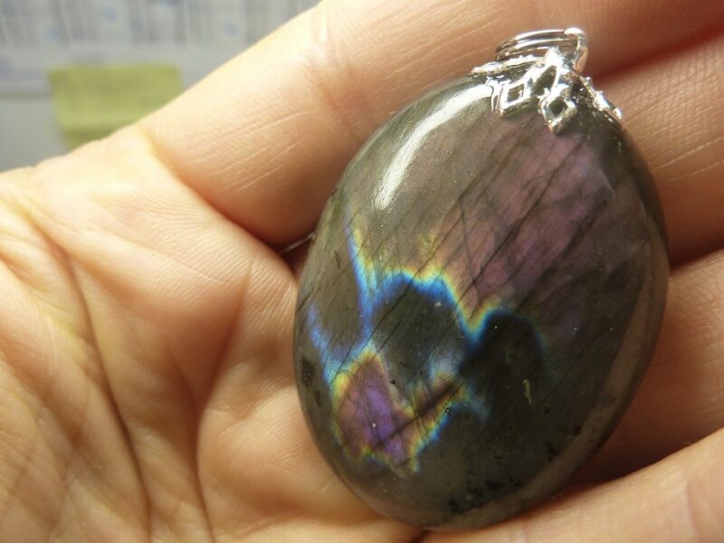Pendentif labradorite violet très rare! ref 1594