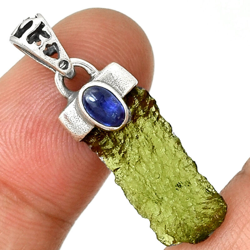 PENDENTIF MOLDAVITE & Cyanite MONTURE EN ARGENT 925. RARE ! REF 6647