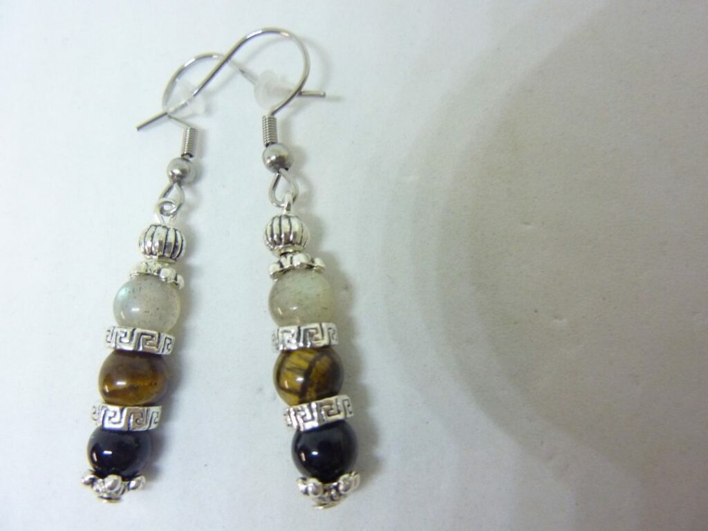 BOUCLES D’OREILLES OEIL DE TIGRE-LABRADORITE-TOURMALINE NOIRE