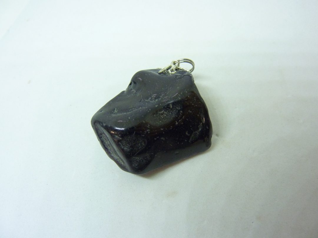 PENDENTIF PROTECTION SPINELLE NOIRE 33,2 gr REF 3738