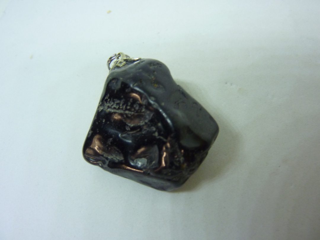 PENDENTIF PROTECTION SPINELLE NOIRE 33,2 gr REF 3738