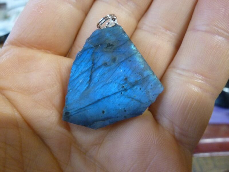 PENDENTIF LABRADORITE BRUT 11,7 gr ref 0336
