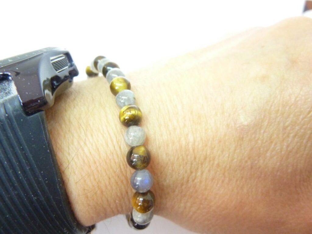 Bracelet oeil de tigre,labradorite perles 6 mm