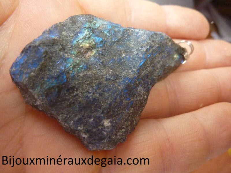 PENDENTIF LABRADORITE BRUT 37,2 gr ref 0864