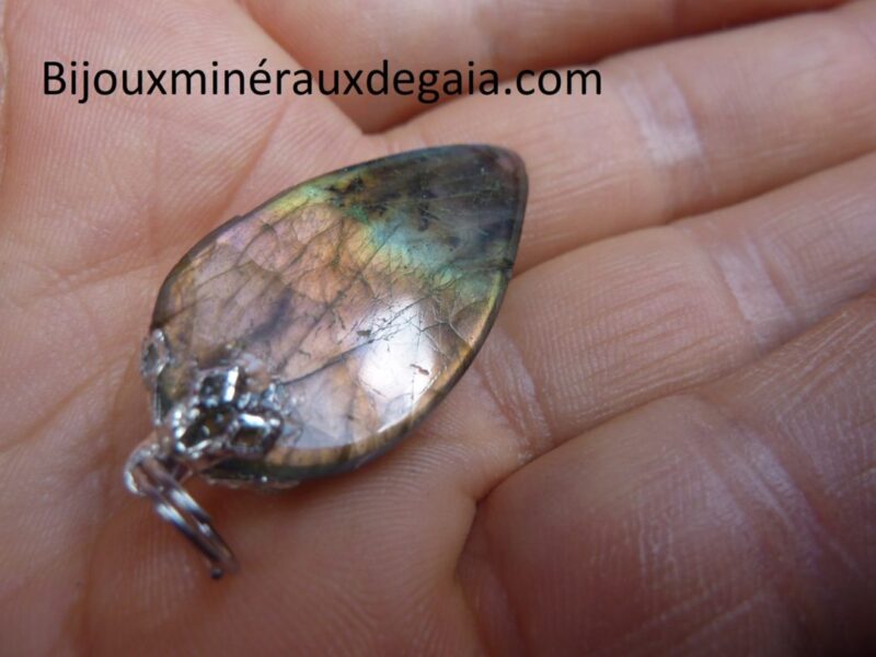 Pendentif Labradorite violet 6,5 gr très rare! ref 4920