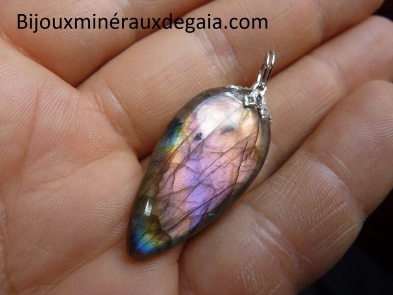 Pendentif Labradorite violet 6,5 gr très rare! ref 4920