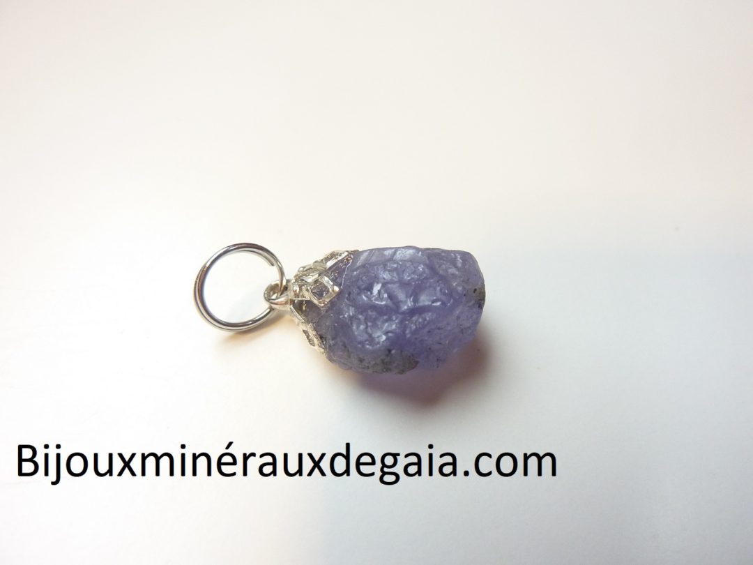 Pendentif Tanzanite brut 2,5 gr très rare ref 6667