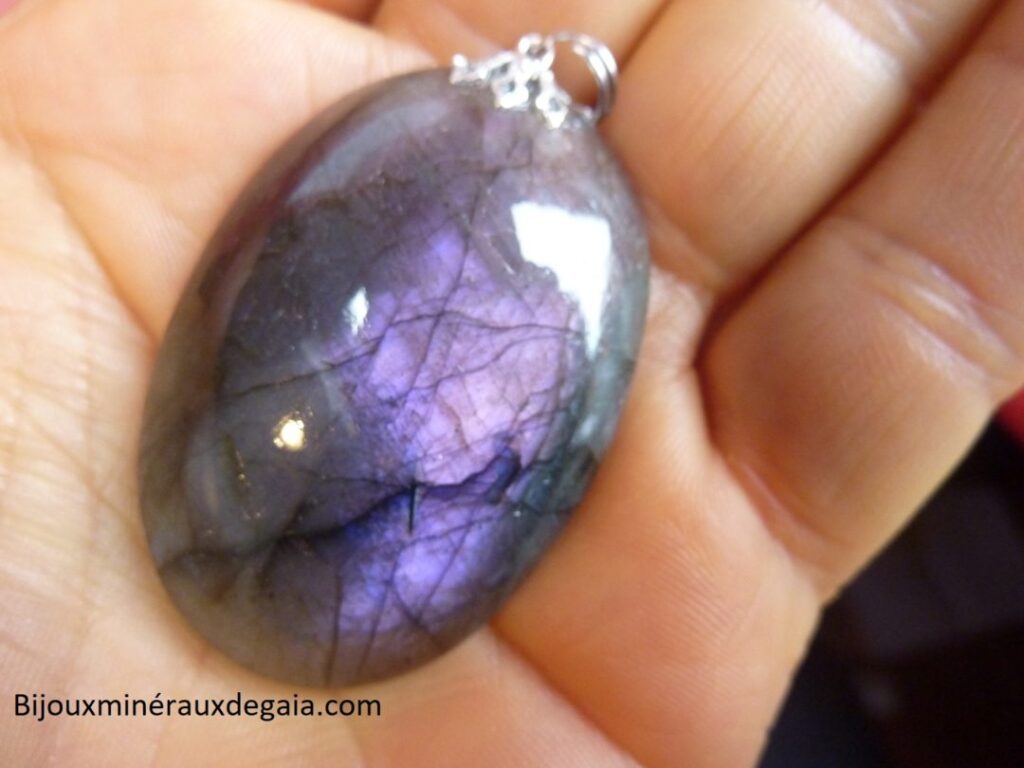 PENDENTIF LABRADORITE VIOLET RARE ! 20,9 gr REF 6877