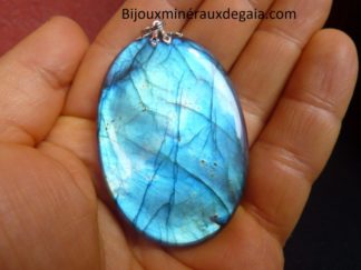 PENDENTIF LABRADORITE Poids 26,9 gr REF 5430