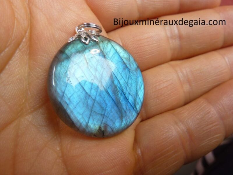 Pendentif protection Labradorite poids 11,7 ref 1207