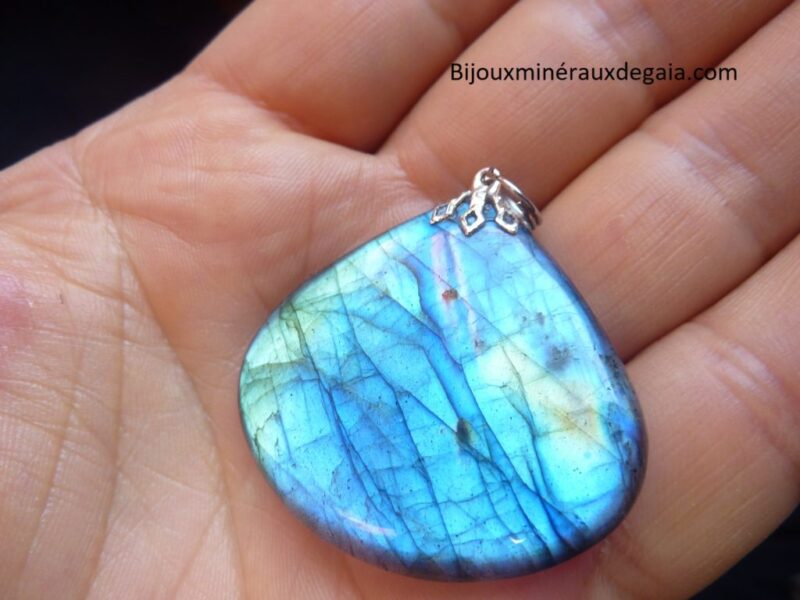 Pendentif Labradorite Poids 14,4 gr ref 7304
