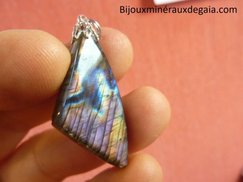 PENDENTIF LABRADORITE BLEU-VIOLET RARE ! 6,8 gr REF 5422