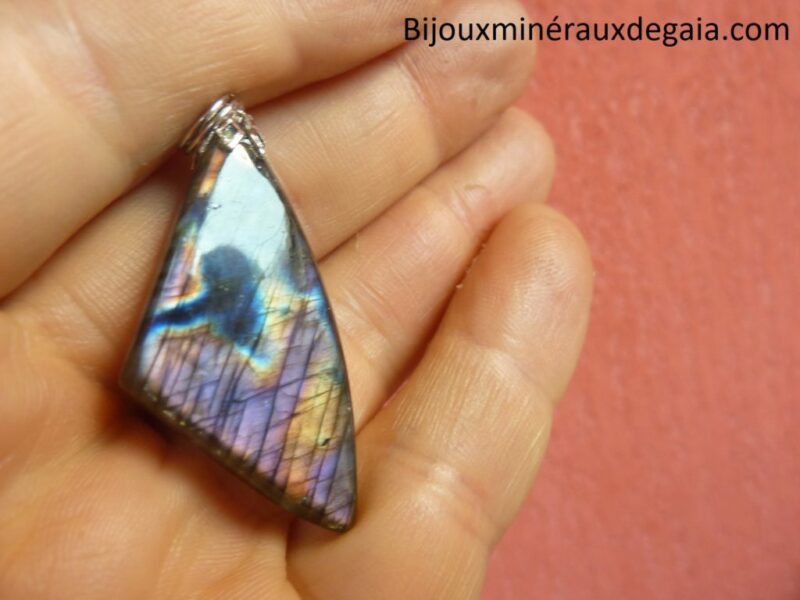 PENDENTIF LABRADORITE BLEU-VIOLET RARE ! 6,8 gr REF 5422