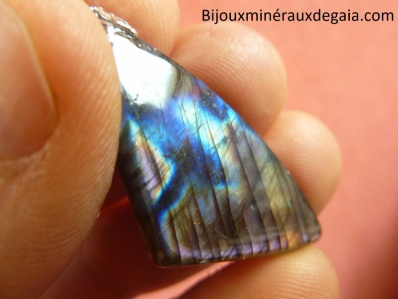 PENDENTIF LABRADORITE BLEU-VIOLET RARE ! 6,8 gr REF 5422